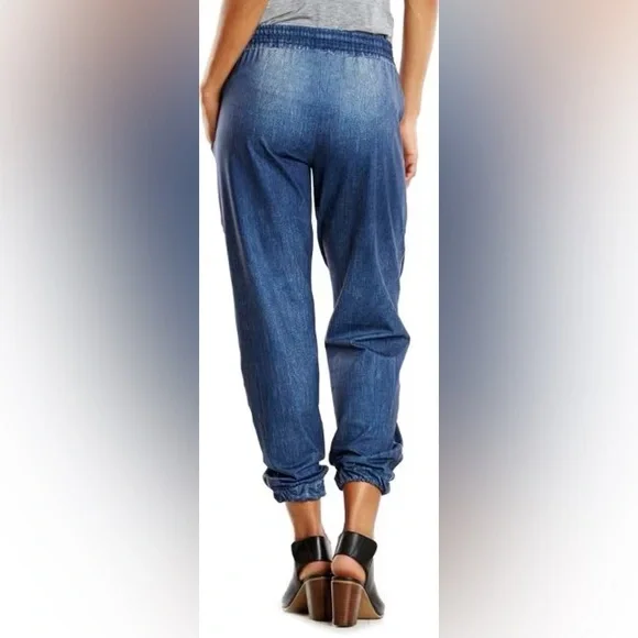 LUCY Indigo Do Everything Light Blue Denim Print Jogger - Picture 3 of 16